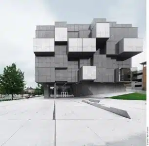Facultad de Farmacia. Universidad Británica de Columbia, Vancouver Saucier+Perrotte Architectes y Hughes Condon Marler Architects.