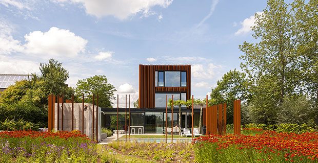 The Corten House. Acero corten para una vivienda unifamiliar por el Estudio DMOA ARCHITECTENS