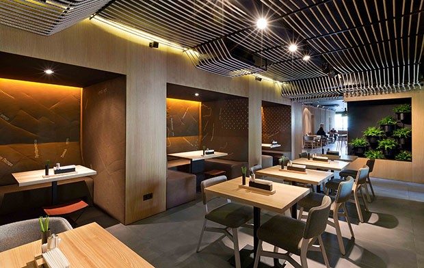 Restaurante Odessa, Kiev. 30km de cuerda por YOD Design Lab