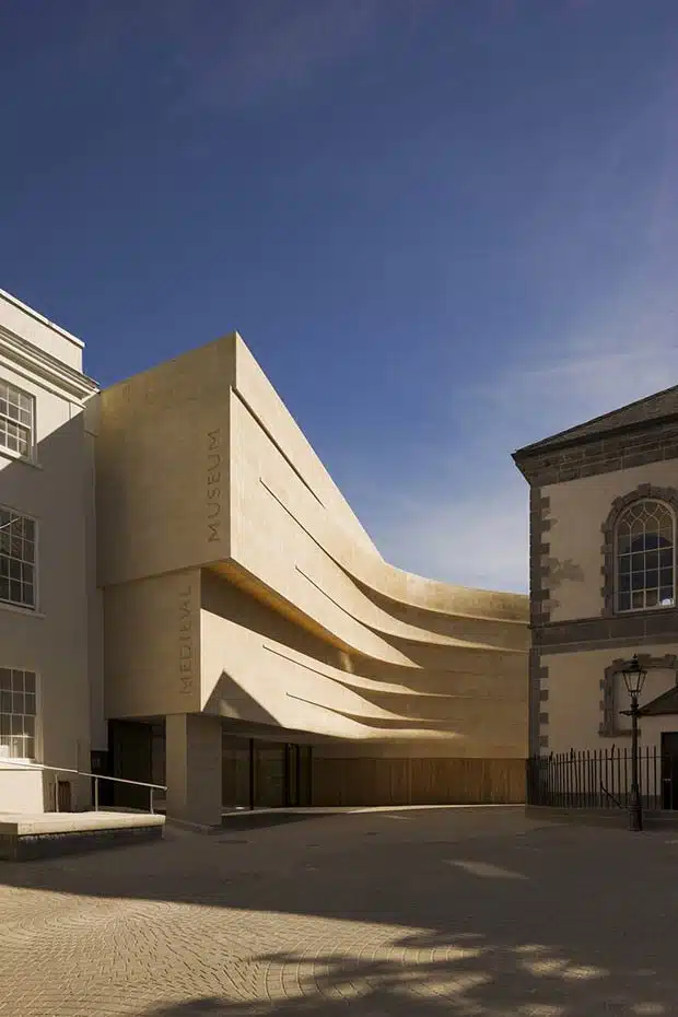 Waterford Medieval Museum de Waterford City Council Architects. Foto: Philip Lauterbach