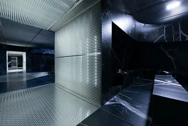 SHOW PRADA.  Una pasarela diseñada por Rem Koolhaas