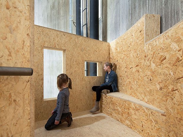 Intervención en la Dutch Water Tower de Zecc Architecten