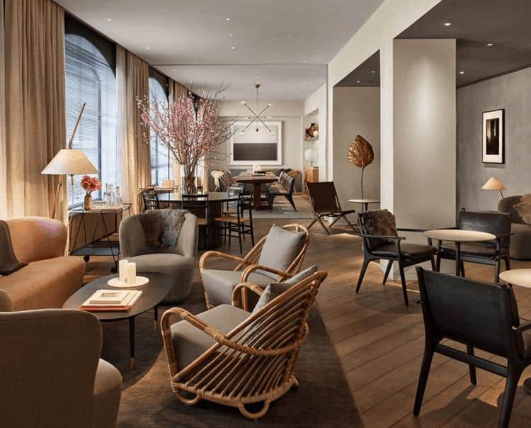 Este hotel renovado en el soho de nueva york tiene un estilo nordico y escandinavo 