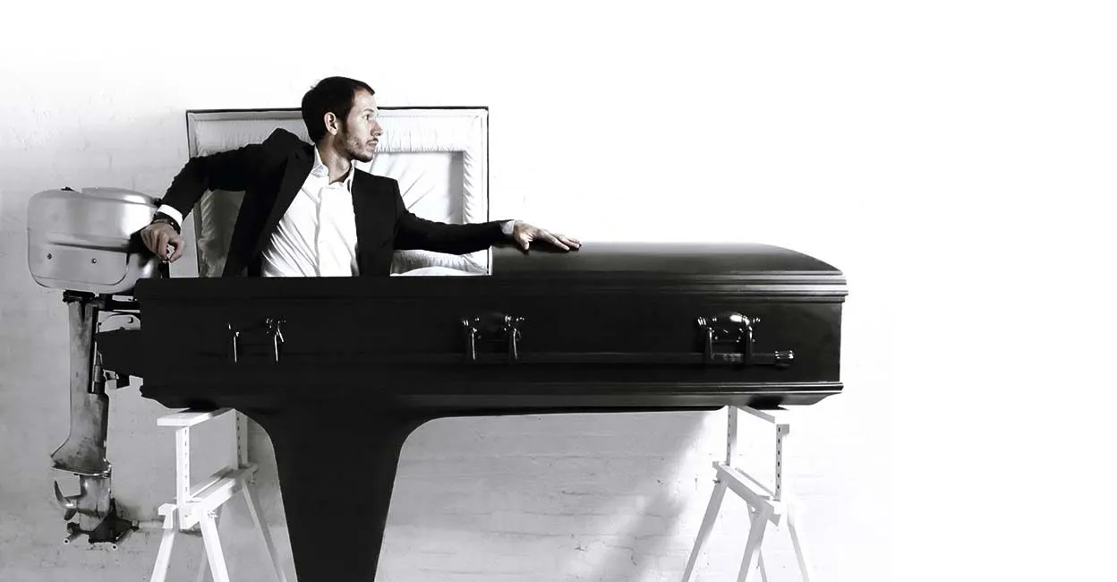 Retrato de Sebastian Errazuriz. oat Coffin. 2009