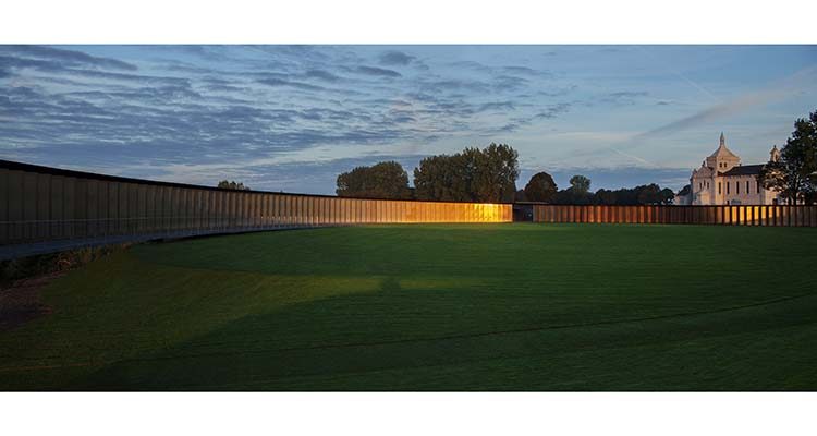 Memorial en Notre-Dame de Lorette. Philippe Prost. Francia