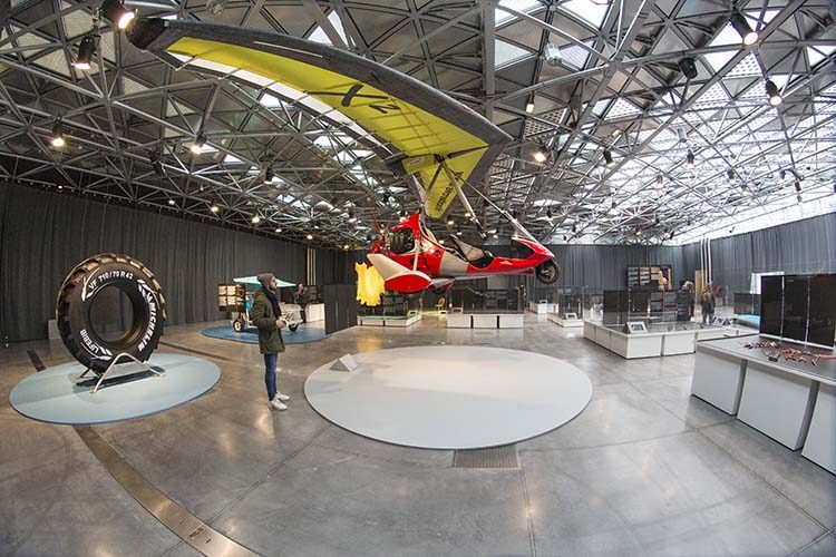 10ª Bienal Internacional de Diseño de Saint Etienne. Working promisse. Las mutaciones del trabajo