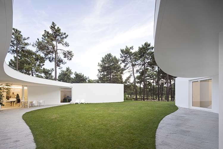 Casa en Aroeira. Aires Mateus. Arquitectura portuguesa