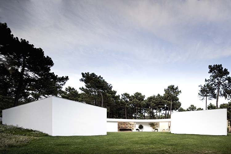 Casa en Aroeira. Aires Mateus. Arquitectura portuguesa