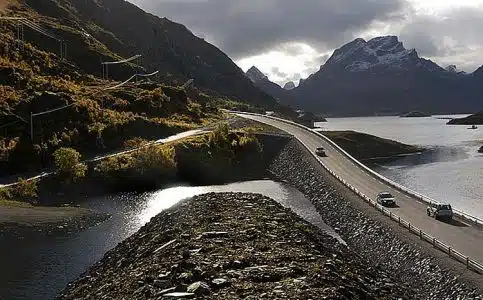 Arquitectura y paisajes de Noruega. Arquitectura y Paisaje. Carreteras que emocionan