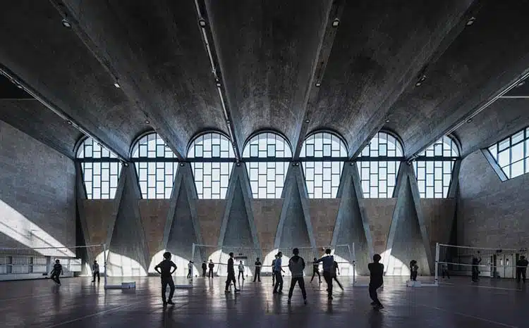 Arcaid Images Architectural Photography Awards. La mejor fotografía de arquitectura de 2017. Gimnasio del Campus Tianjin University. China. Atelier Li Xinggang. Foto: Terrence Zhang