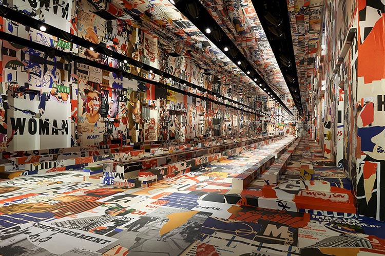 La escenografía. diseño de desfiles de modaFoto Adrien Dirand. Cortesía de Dior
