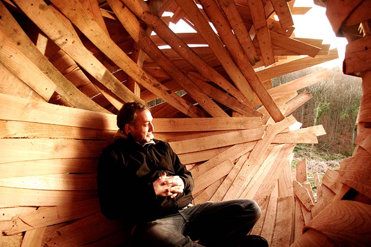 The Cocoon. Abdullah Omar Asghar Khan, Hugo García Urrutia, Karjvit Rirermvanich Dorset. Gran Bretaña. 2013