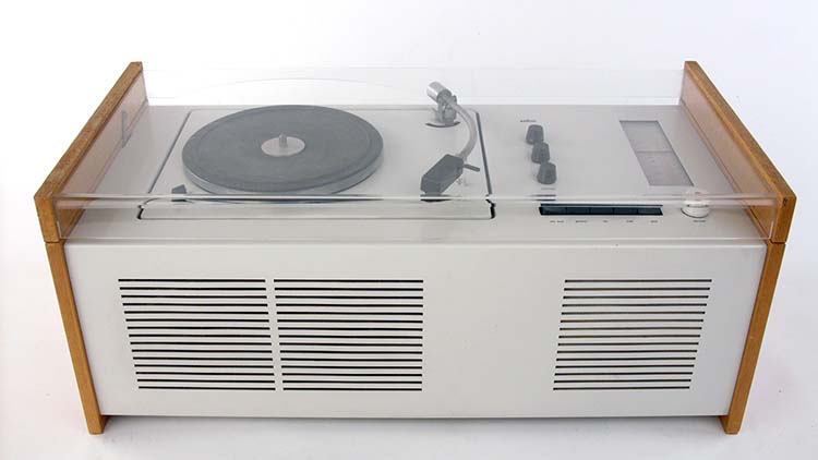 Ramón Esteve escribe dobre Sk-4 de Dieter Rams para Braun