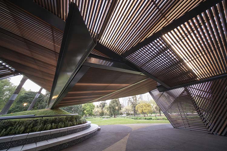 Pabellón temporal MPavillion Melbourne de Carme Pinós