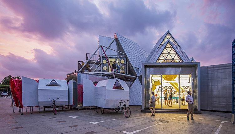 People’s Station. Arquitectura modular de People’s Architecture Office