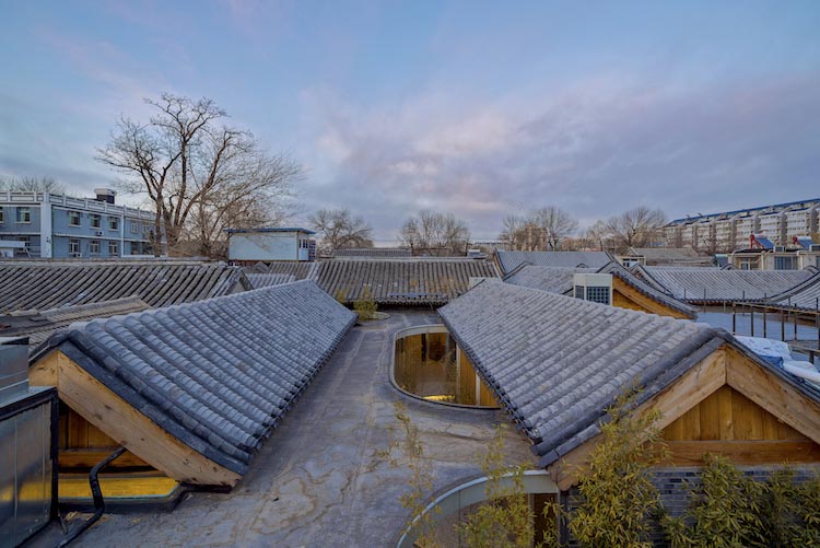 Teahouse in Hutong. Estudio de arquitectura chino Archstudio. Interiores de madera