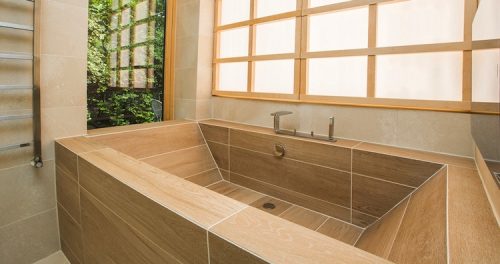 Interiorismo zen de Porcelanosa en South Hertfordshire