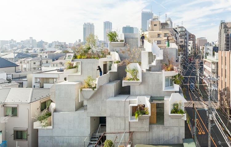 Akihisa Hirata diseña Tree-ness. Un edificio residencial en Tokio inspirado en una casa árbol