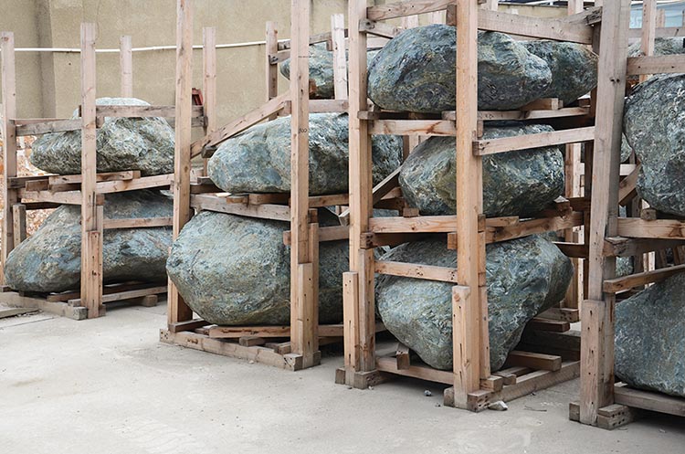 Muebles de piedra. Rooms studio. Nata Janberidze. Keti Toloraia. Life on Earth