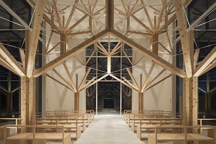 Agri Chapel. Arquitectura japonesa religiosa de Yu Momoeda Architecture Office.