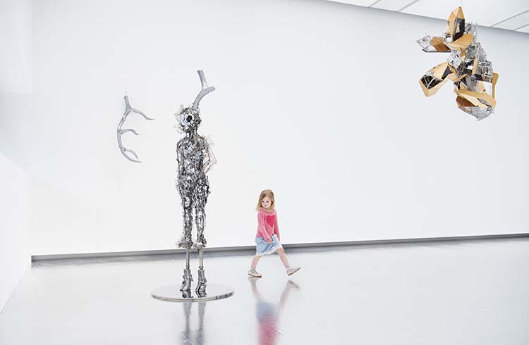 Crash, exposición de la artista coreana Lee Bul