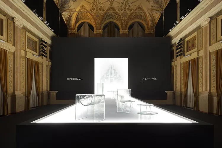 Milan Design Week 2019 Fuorisalone. Shape of Gravity. Nendo. Wonderglass