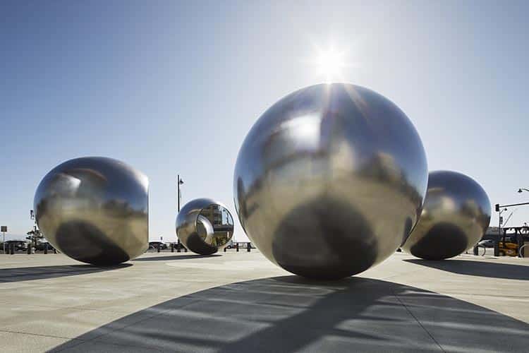 Olafur Eliasson. Seeing Spheres