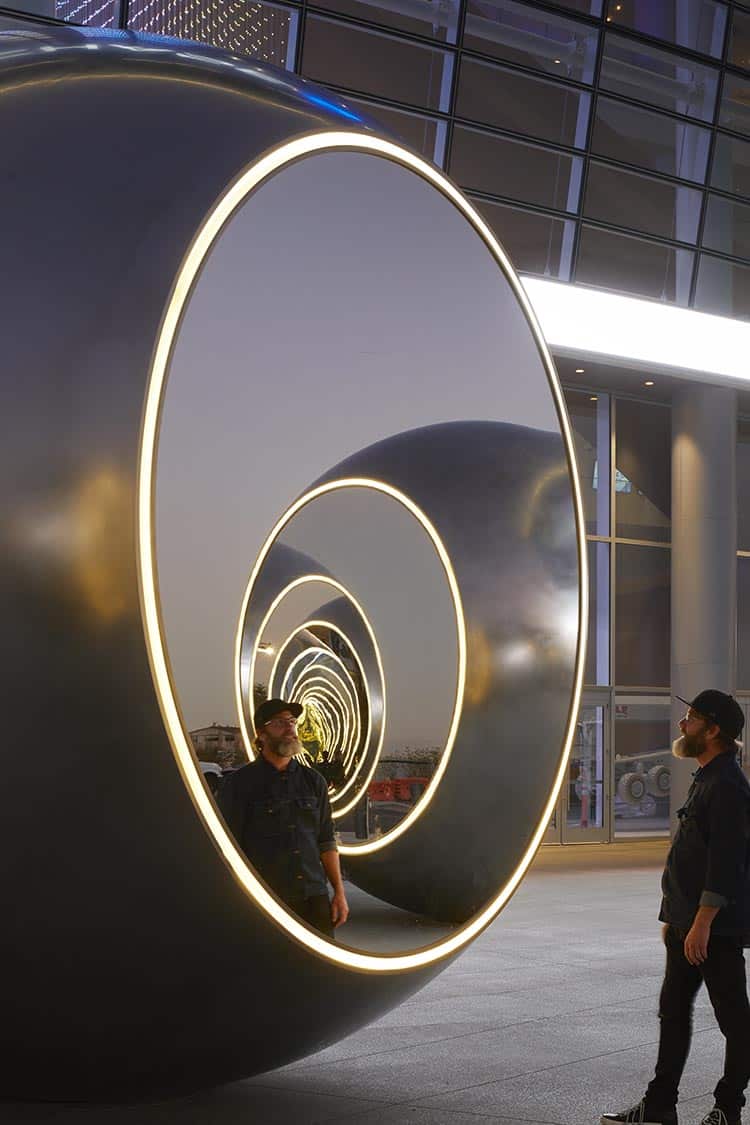 Olafur Eliasson. Seeing Spheres
