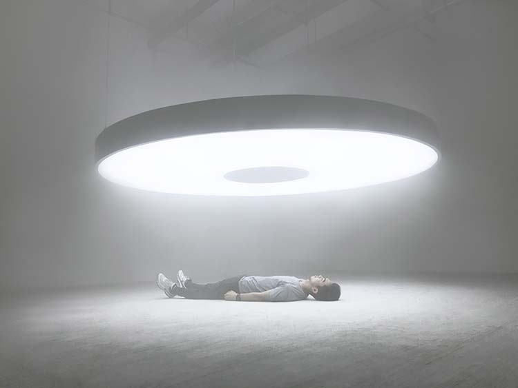 Karolina Halatek. instalación artística inmersiva. Halo