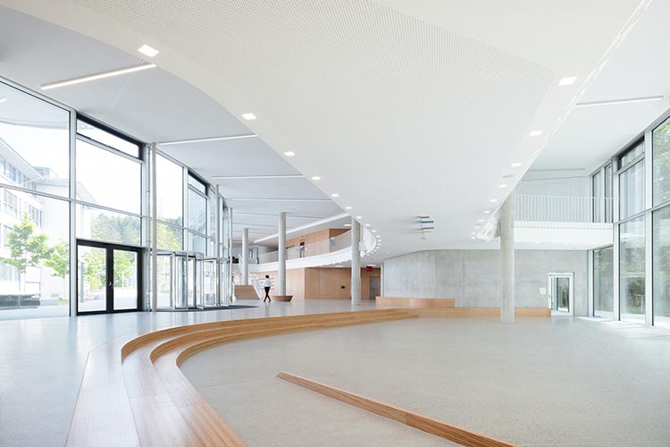 Centro de atención al cliente de Bosch. Luz y usabilidad en la arquitectura de Wulf Architekten