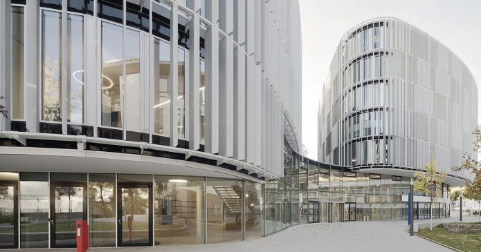 Centro de atención al cliente de Bosch. Luz y usabilidad en la arquitectura de Wulf Architekten