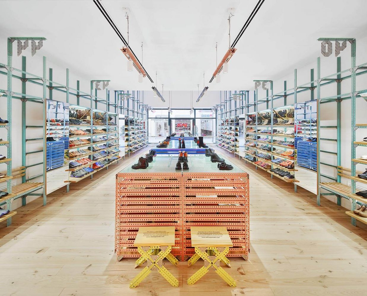 Tienda Camper en Málaga. Jorge Penadés