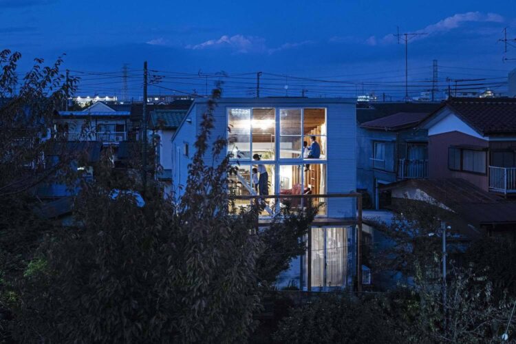 Vivienda en Tokio. Toru Murayama y Ayako Kato.