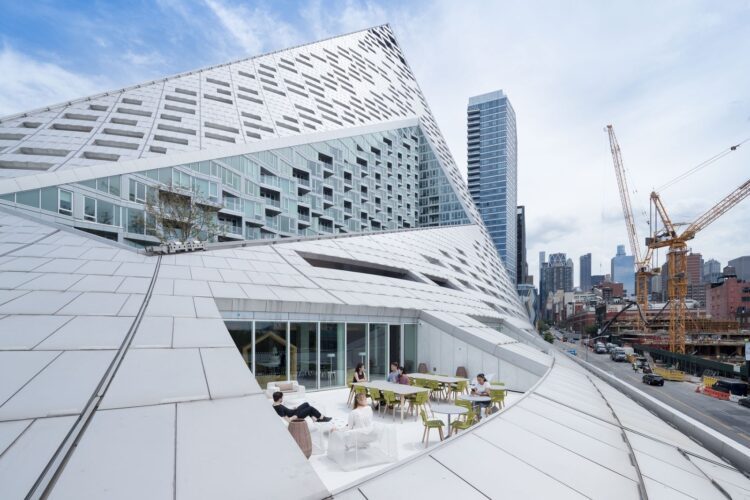 VIA W57. New York. BIG (Bjarke Ingels Group). fotografía de arquitectura. Foto: Iwan Baan