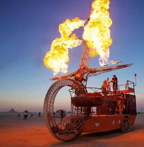 Fotos: NK Guy. Taschen. Del libro Art of Burning Man