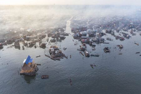 Makoko Floating School. Lagos, Nigeria. Kunle Adeyemi NLÉ. Foto: Iwan Baan