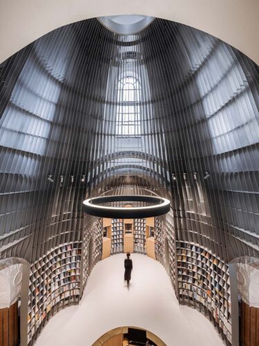 Sinan books poetry store. Wutopia Lab. Interiorismo experimental