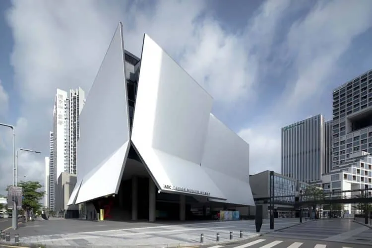 iADC Design Museum. Icono arquitectónico en Shenzhen de Rocco Design Architects