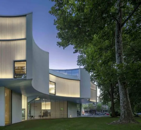 Steven Holl Architects. Centro de Artes Visuales Winter
