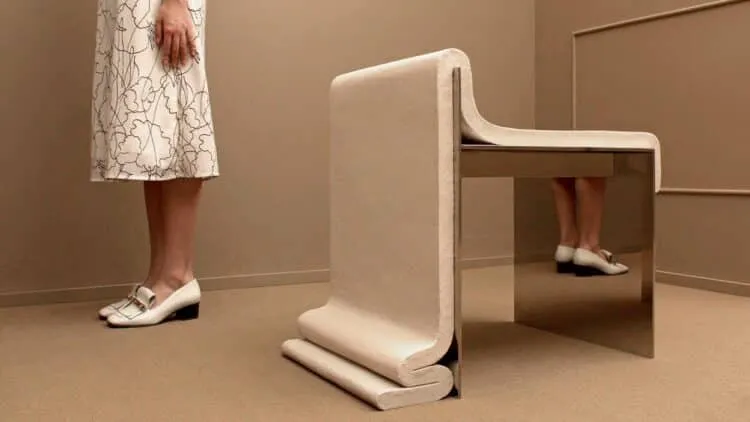 Concrete Melt Chair. Bower Studios. Autoedición de mobiliario contemporáneo. artículos sobre diseño
