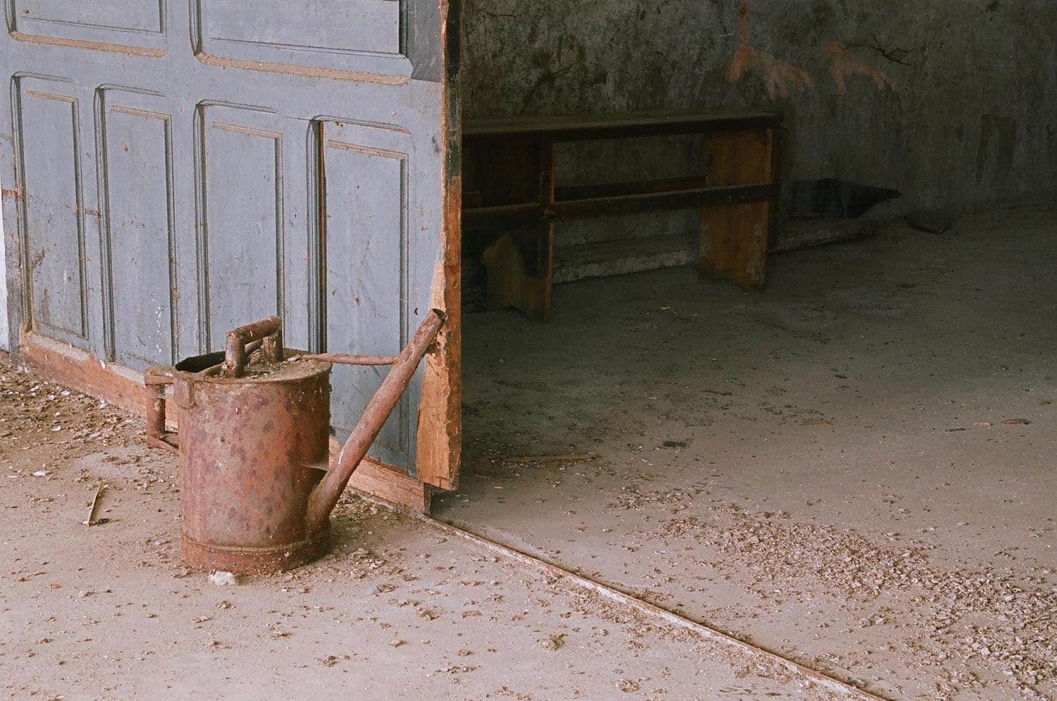 lugares abandonados, David Robles, libro de fotografía, fotoensayo, Al final todo llega, fotografía de autor
