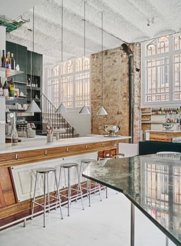 Tiberi Bar, Tiberi Club, H3O Architects