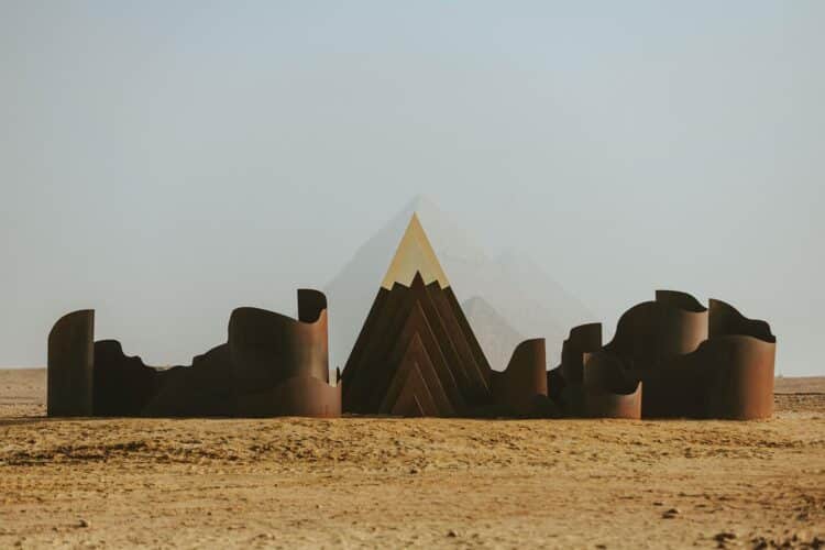 Treasures. Azza Al Qubaisi. Forever is now. Pirámides de Giza. Antiguo Egipto.