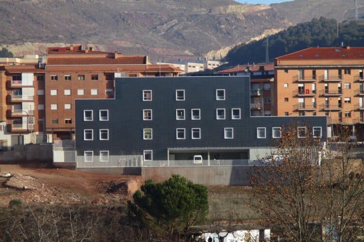 Centro de Salud de Illueca. Perman y Franco Arquitectos. Faveker