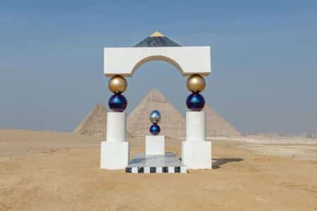 Mirror Gate. Pilar Zeta. Forever is now. Pirámides de Giza. Antiguo Egipto.
