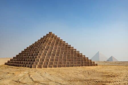 Translucent Pyramid. Rashed Al Shashai. Forever is now. Pirámides de Giza. Antiguo Egipto.