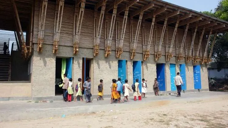 Escuela METI, Rudrapur (Bangladesh). Anna Heringer en el Museo ICO