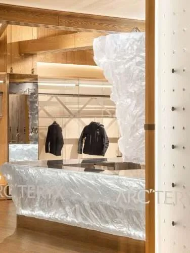 Arc'teryx. estación de esquí. arquitectura retail