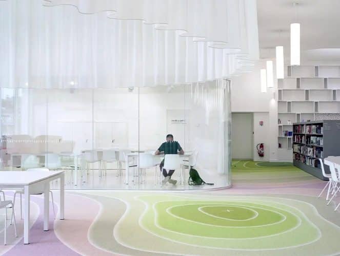 Biblioteca B!B. mobiliario ergonómico. Enea