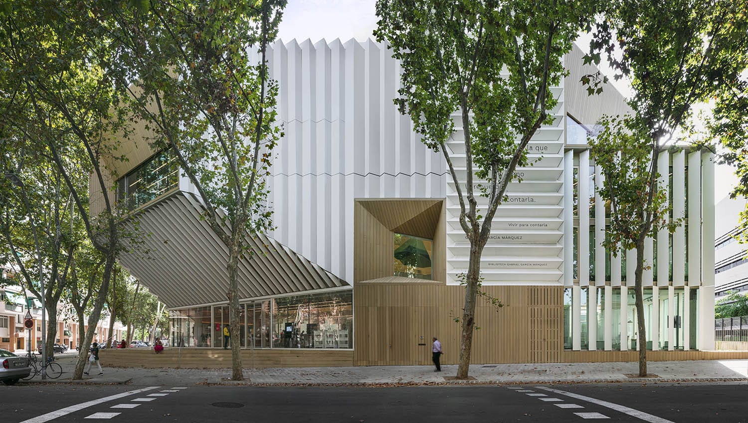 Biblioteca Gabriel García Márquez. SUMA Arquitectura- Biblioteca contemporánea